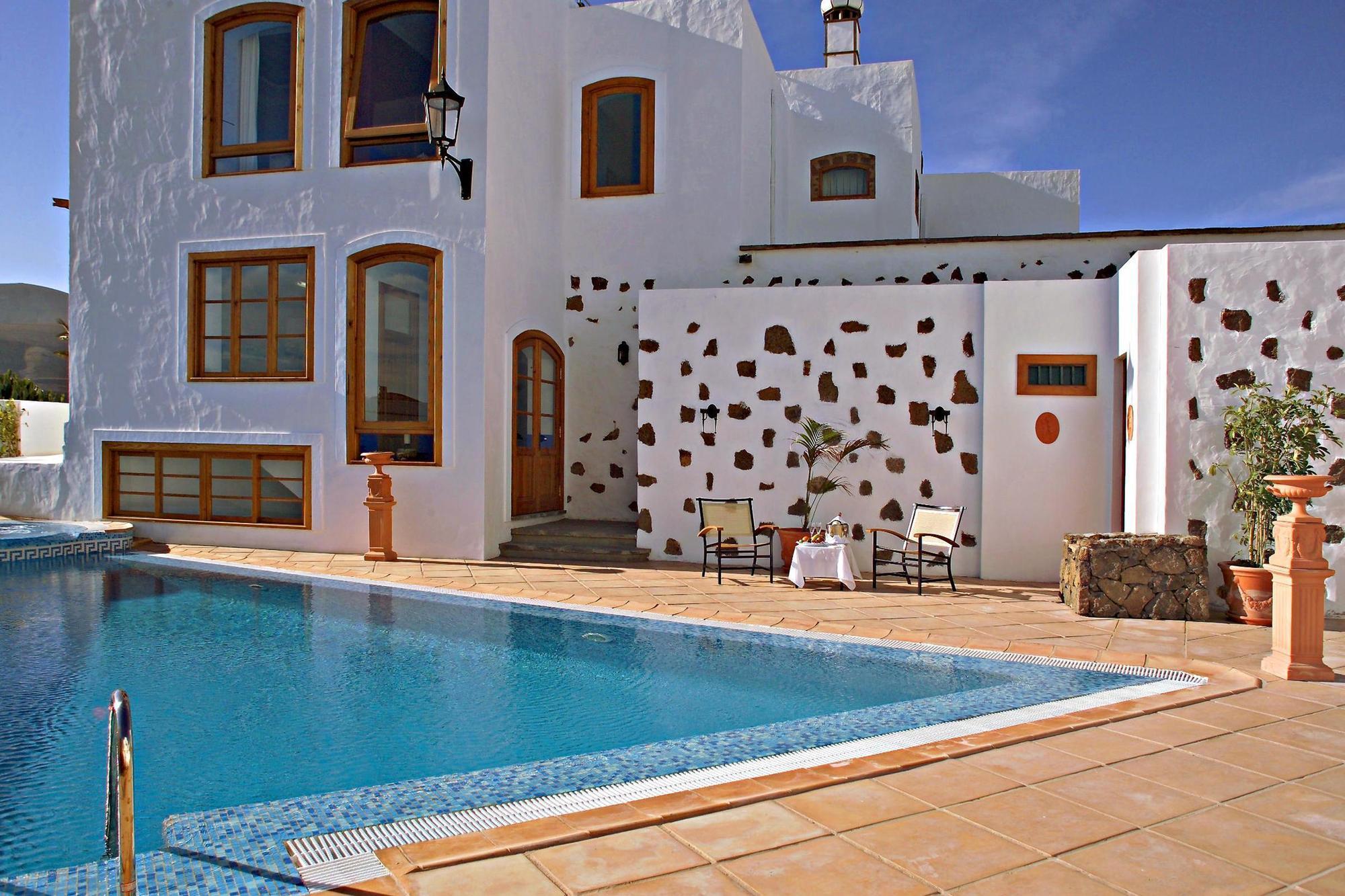 Country house La Casona De Yaiza *